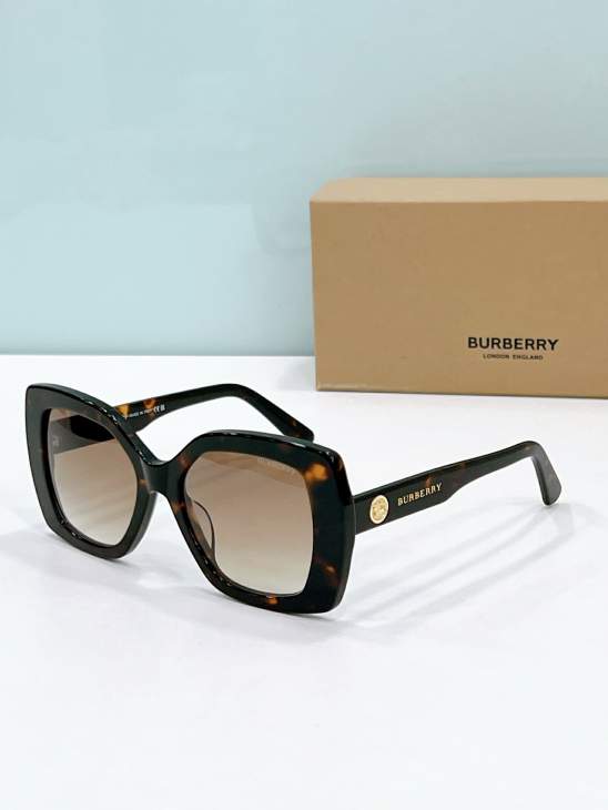 Picture of Burberry Sunglasses _SKUfw77360915fw